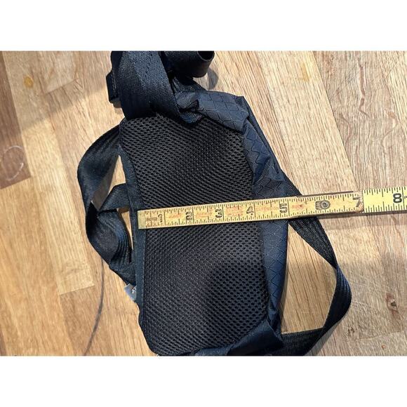 Athleta Excursion Black Mini Crossbody Belt Bag - Picture 6 of 8